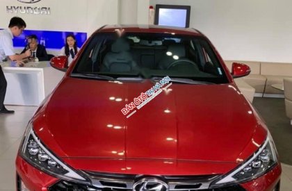 Hyundai Elantra 2019 - Bán Hyundai Elantra Sport 1.6 AT năm sản xuất 2019, màu đỏ