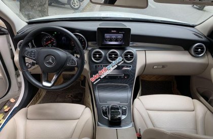 Mercedes-Benz C class  C200  2017 - Chính chủ bán lại xe Mercedes C200 năm sản xuất 2017, màu trắng 