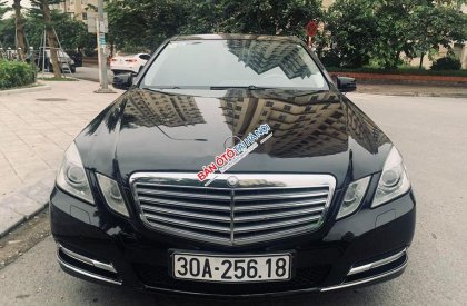 Mercedes-Benz E class  E300  2010 - Cần bán lại xe Mercedes E300 đời 2010, màu đen