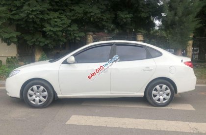 Hyundai Elantra 2012 - Bán ô tô Hyundai Elantra sản xuất năm 2012, màu trắng chính chủ, còn nguyên bản