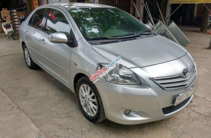 Toyota Vios  MT 2011 - Bán Toyota Vios MT năm 2011, màu bạc, giá tốt