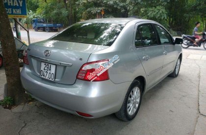 Toyota Vios  MT 2011 - Bán Toyota Vios MT năm 2011, màu bạc, giá tốt