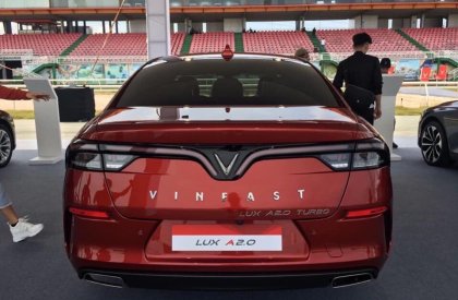 Jonway Global Noble 2020 - Bán xe VinFast LUX A2.0 đời 2020, màu đỏ