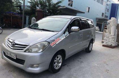 Toyota Innova  MT 2008 - Cần bán Toyota Innova MT sản xuất năm 2008, màu bạc giá cạnh tranh