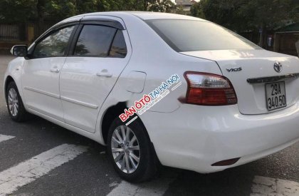 Toyota Vios  MT 2011 - Cần bán gấp Toyota Vios MT sản xuất 2011, màu trắng, xe nhập