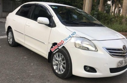 Toyota Vios  MT 2011 - Cần bán gấp Toyota Vios MT sản xuất 2011, màu trắng, xe nhập