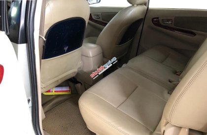 Toyota Innova G 2006 - Cần bán Toyota Innova G 2006, màu bạc