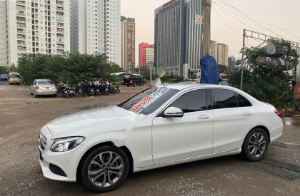 Mercedes-Benz C class C200 2017 - Cần bán xe Mercedes C200 2017, màu trắng, nhập khẩu