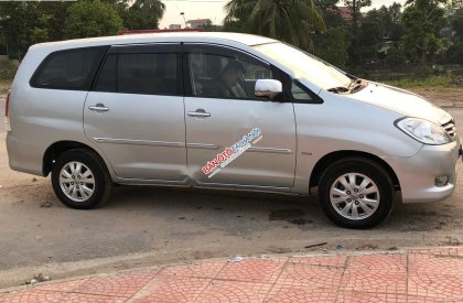 Toyota Innova G 2010 - Cần bán lại xe Toyota Innova G đời 2010, màu bạc còn mới, giá tốt