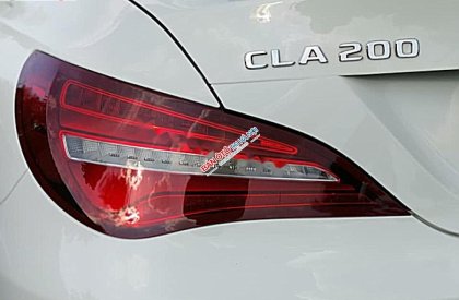Mercedes-Benz CLA class 2015 - Cần bán lại xe Mercedes đời 2015, màu trắng, xe nhập chính hãng