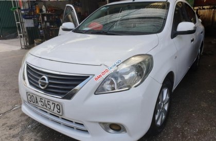 Nissan Sunny XV 2015 - Cần bán gấp Nissan Sunny 1.5 XV sản xuất 2015, màu trắng, chính chủ 