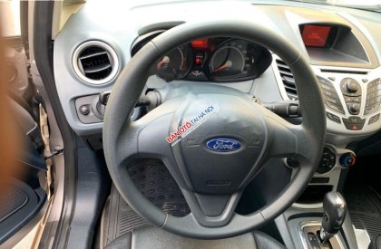 Ford Fiesta 2013 - Bán Ford Fiesta năm 2013, 340 triệu xe máy chạy khỏe