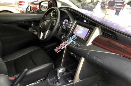 Toyota Innova 2018 - Cần bán xe Toyota Innova 2018, màu đỏ như mới
