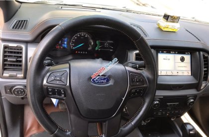 Ford Ranger Wildtrak 3.2L 4x4 AT 2017 - Cần bán gấp Ford Ranger Wildtrak 3.2L 4x4 AT 2017, màu trắng, nhập khẩu nguyên chiếc như mới, giá 790tr