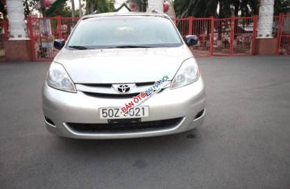 Toyota Sienna   2008 - Bán Toyota Sienna năm sản xuất 2008, màu bạc, nhập khẩu