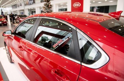 Kia Cerato 1.6 MT 2019 - Nhiều phần quà hấp dẫn, Khi mua xe Kia Cerato 1.6 MT sản xuất 2019, màu đỏ, giá chỉ 559 triệu