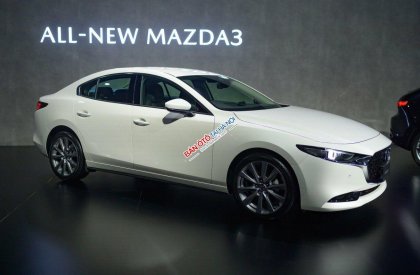 Mazda 3 Luxury  2019 - Mazda Giải Phóng - Cần bán xe Mazda 3 Luxury đời 2020, màu trắng, giá cạnh tranh