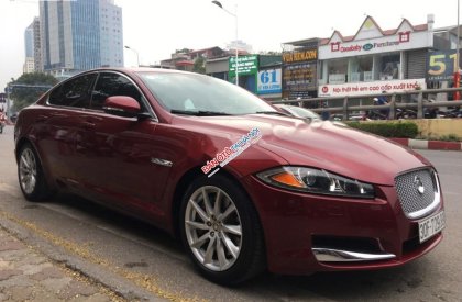 Jaguar XF 2.0 AT 2014 - Cần bán gấp Jaguar XF 2.0T năm 2014, màu đỏ, xe nhập chính chủ