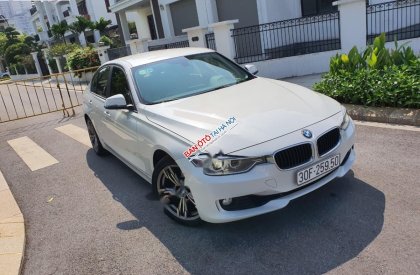 BMW 3 Series 2013 - Cần bán gấp BMW 3 Series sản xuất 2013, màu trắng, nhập khẩu, giá 830tr