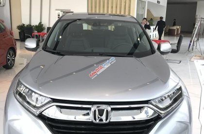 Honda CR V L 2019 - Tháng 1 đầu năm - Ưu đãi trăm triệu, Khi mua Honda CR V bản L đời 2019, màu bạc, xe nhập