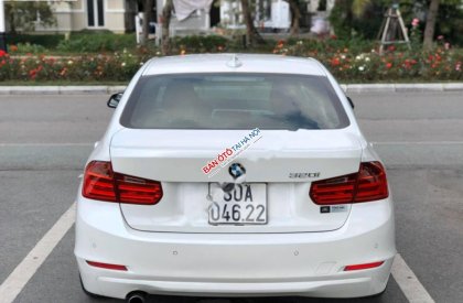 BMW 3 Series 2013 - Bán BMW 320i năm sản xuất 2013, màu trắng, xe nhập