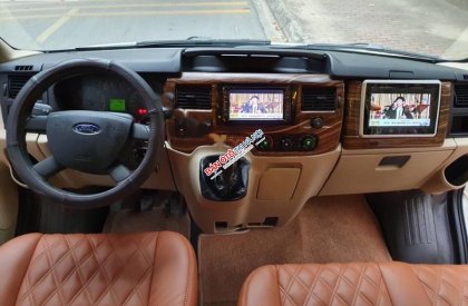 Ford Transit Limousine 2017 - Bán Ford Transit 2.5 MT năm sản xuất 2017, màu trắng, 850 triệu