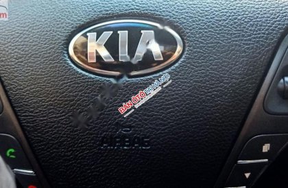 Kia Cerato 2015 - Bán Kia Cerato 1.6 AT đời 2015, màu đỏ, nhập khẩu nguyên chiếc, giá tốt