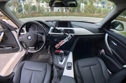 BMW 3 Series 2013 - Bán BMW 320i năm sản xuất 2013, màu trắng, xe nhập