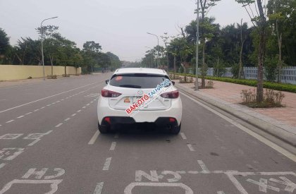 Mazda 3 AT 2016 - Cần bán lại xe Mazda 3 AT năm sản xuất 2016, màu trắng như mới, giá chỉ 575 triệu