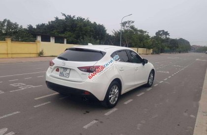 Mazda 3 AT 2016 - Cần bán lại xe Mazda 3 AT năm sản xuất 2016, màu trắng như mới, giá chỉ 575 triệu