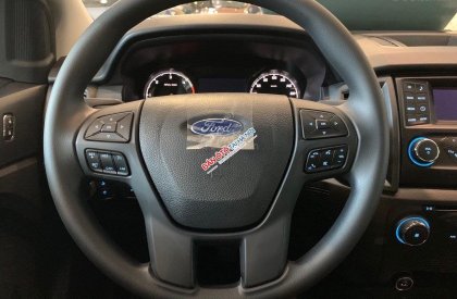 Ford Ranger XLS MT 2019 - Mua xe nhận ngay trước tết - Ưu đãi giảm giá sâu chiếc xe Ford Ranger XLS 2.2MT, sản xuất 2019, màu trắng
