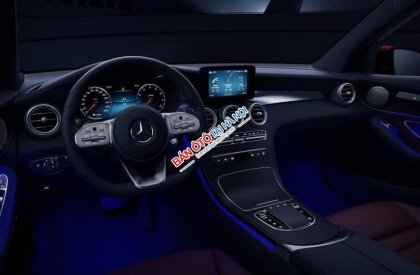 Mercedes-Benz GLC-Class 2019 - Bán nhanh chiếc xe hạng sang Mercedes-Benz GLC 300 AMG, sản xuất 2019, màu xám, giá cạnh tranh
