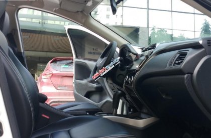 Honda City 1.5 AT 2015 - Bán Honda City 1.5 AT đời 2015, màu trắng số tự động