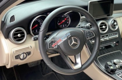 Mercedes-Benz C class  C200  2018 - Bán xe cũ Mercedes C200 đời 2018, màu đen