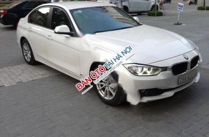 BMW 3 Series 2012 - Bán BMW 3 Series 320i năm sản xuất 2012, màu trắng, xe nhập giá cạnh tranh