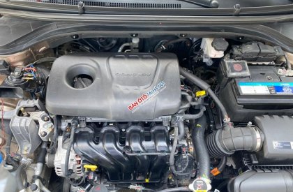 Hyundai Elantra 1.6 AT 2018 - Bán Hyundai Elantra 1.6 AT 2018, màu nâu
