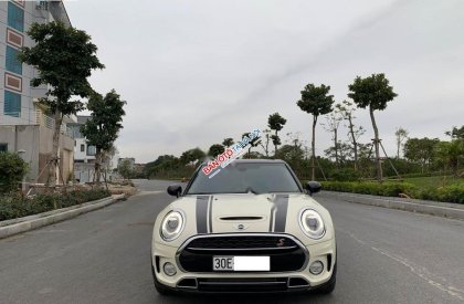 Mini Clubman   2016 - Cần bán lại xe Mini Clubman Cooper  S đời 2016, màu kem (be), xe nhập 