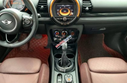 Mini Clubman   2016 - Cần bán lại xe Mini Clubman Cooper  S đời 2016, màu kem (be), xe nhập 