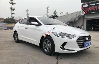 Hyundai Elantra 2018 - Cần bán lại xe Hyundai Elantra đời 2018, màu trắng như mới, giá chỉ 515 triệu