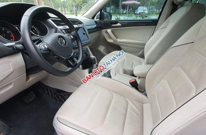 Volkswagen Tiguan   2018 - Cần bán lại xe Volkswagen Tiguan đời 2018, màu xanh lam, xe nhập