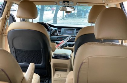 Kia Sedona Luxury 2018 - Cần bán gấp Kia Sedona 2.2CRDi Luxury năm sản xuất 2018, màu đen
