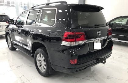 Toyota Land Cruiser VX 2017 - Cần bán xe Toyota Land Cruiser VX đời 2017, màu đen, xe nhập, chính chủ
