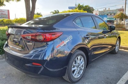 Mazda 3 1.5 AT 2018 - Cần bán xe Mazda 3 1.5 Facelift đời 2018, màu xanh lam, giá 638tr