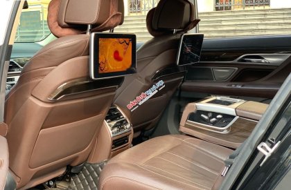 BMW 7 Series 740Li 2015 - Cần bán lại xe BMW 7 Series 740Li năm 2015, màu đen, nhập khẩu nguyên chiếc