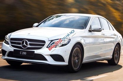 Mercedes-Benz C class 2020 - Hỗ trợ giao xe nhanh tận nhà khi mua chiếc Mercedes-Benz C200, sản xuất 2020, giá cạnh tranh