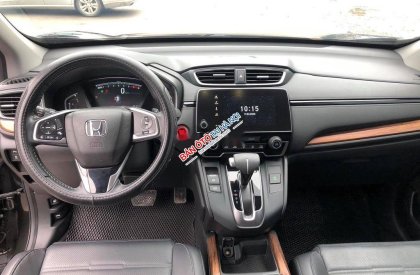 Honda CR V   2018 - Cần bán gấp Honda CR V năm 2018, màu xanh rêu, xe nhập