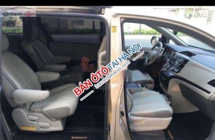 Toyota Sienna 2010 - Cần bán xe Toyota Sienna năm 2010, màu vàng, xe nhập