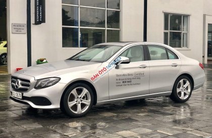 Mercedes-Benz E class   2017 - Bán Mercedes E250 sản xuất 2017, màu bạc, xe nhập