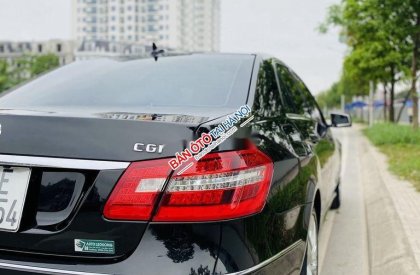 Mercedes-Benz E class  E250  2010 - Bán Mercedes E250 sản xuất 2010, màu đen, 619 triệu