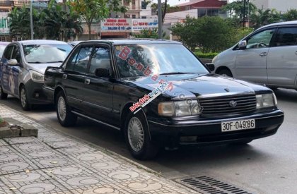 Toyota Crown 1994 - Bán ô tô Toyota Crown năm sản xuất 1994, màu đen, giá chỉ 165 triệu